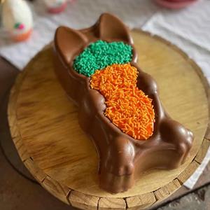 Forma Piscina Coelho da Páscoa com Cenoura