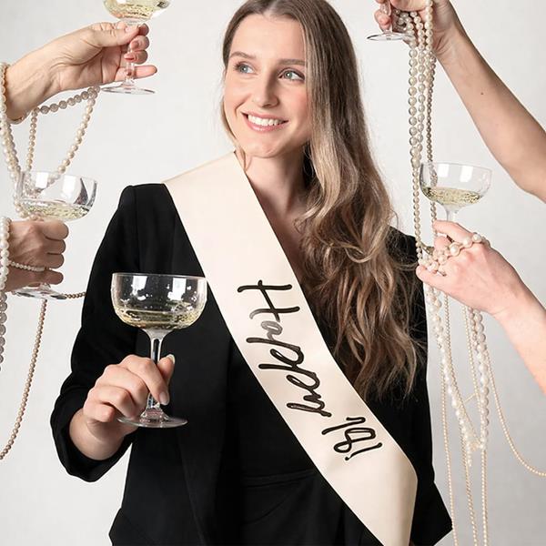 Faixa Happy 18 Creme