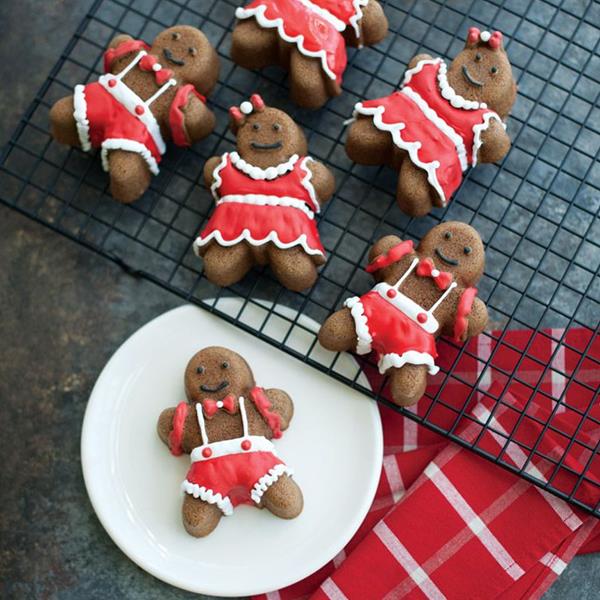 Forma Nordic Ware Gingerbread Kids