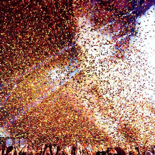Máquina Lança Confettis Elétrica