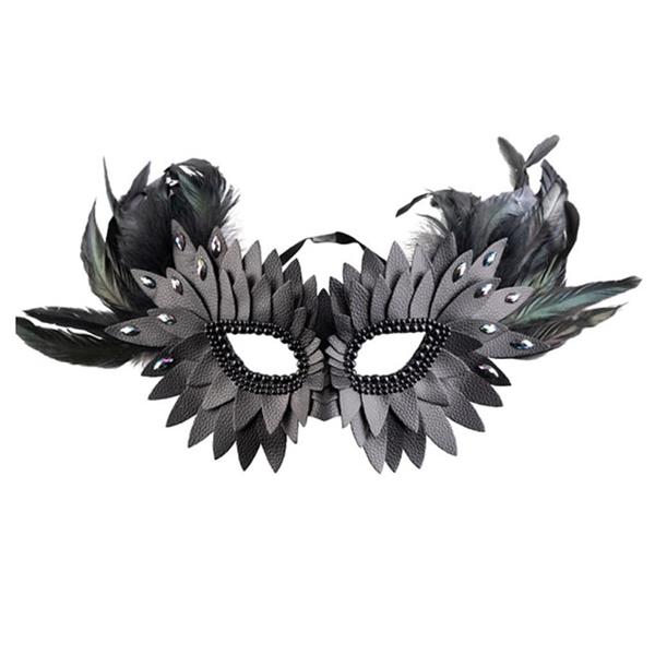 Mascarilha Preta com Plumas e Brilhantes Iridescentes