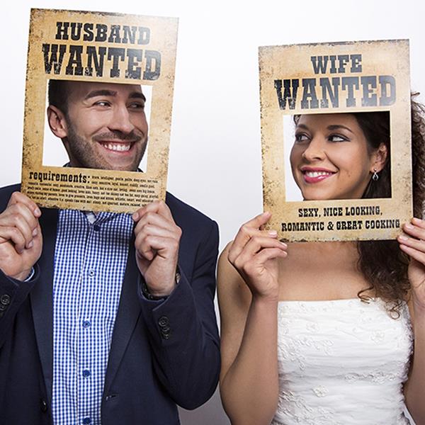 Photobooth Wife e Husband Wanted