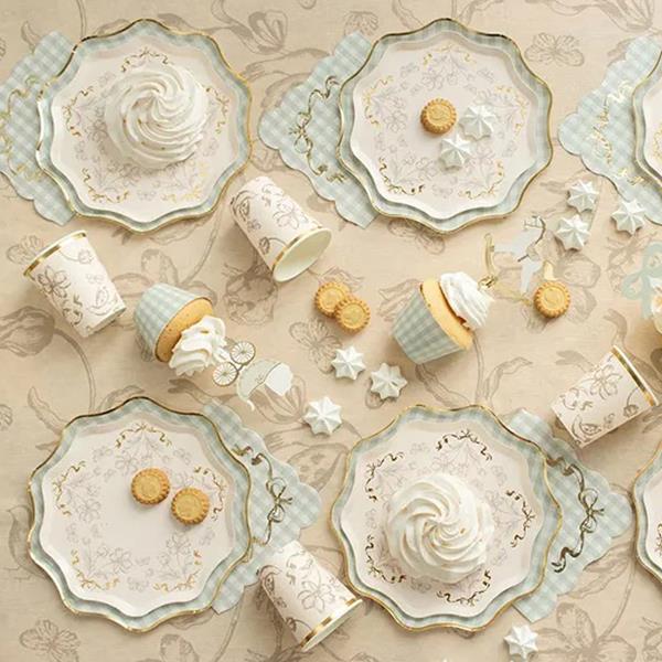 Pratos Bege com Flores Estampadas e Laços Dourados, 20 cm, 6 unid.