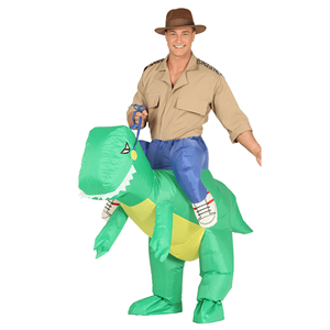 Fato Domador Dinossauro, Adulto